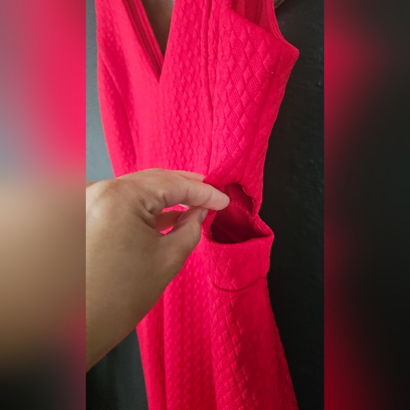 Forever 21 :Beautiful Red mini dress. - Picture 4 of 7